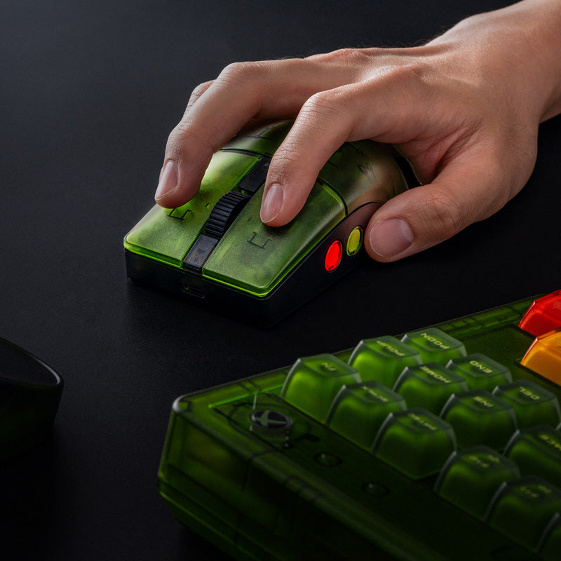 8BitDo Retro R8 Mouse - Xbox Edition - Wireless Gaming Mouse