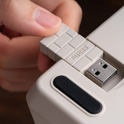 8BitDo Retro 18 Mechanical Numpad - Retro Gaming Accessory