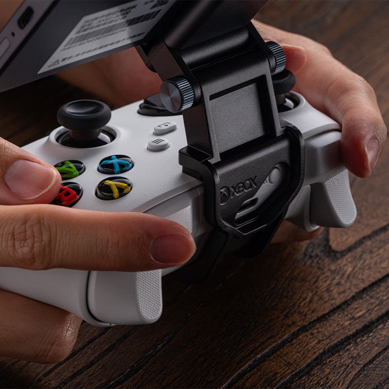 8BitDo Mobile Gaming Clip for Xbox Controllers - Wireless Game Controller